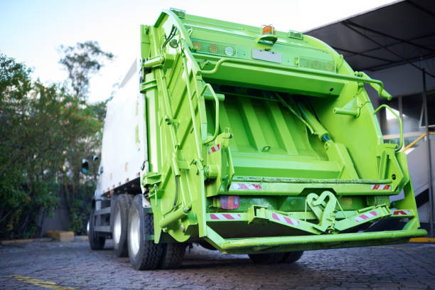 Best Commercial Cleanout Services  in Leonville, LA